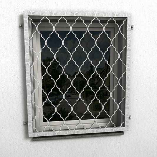 Fenstergitter aus feuerverzinktem Stahl mit dekorativem Ornamentmuster als Einbruchschutz am Fenster