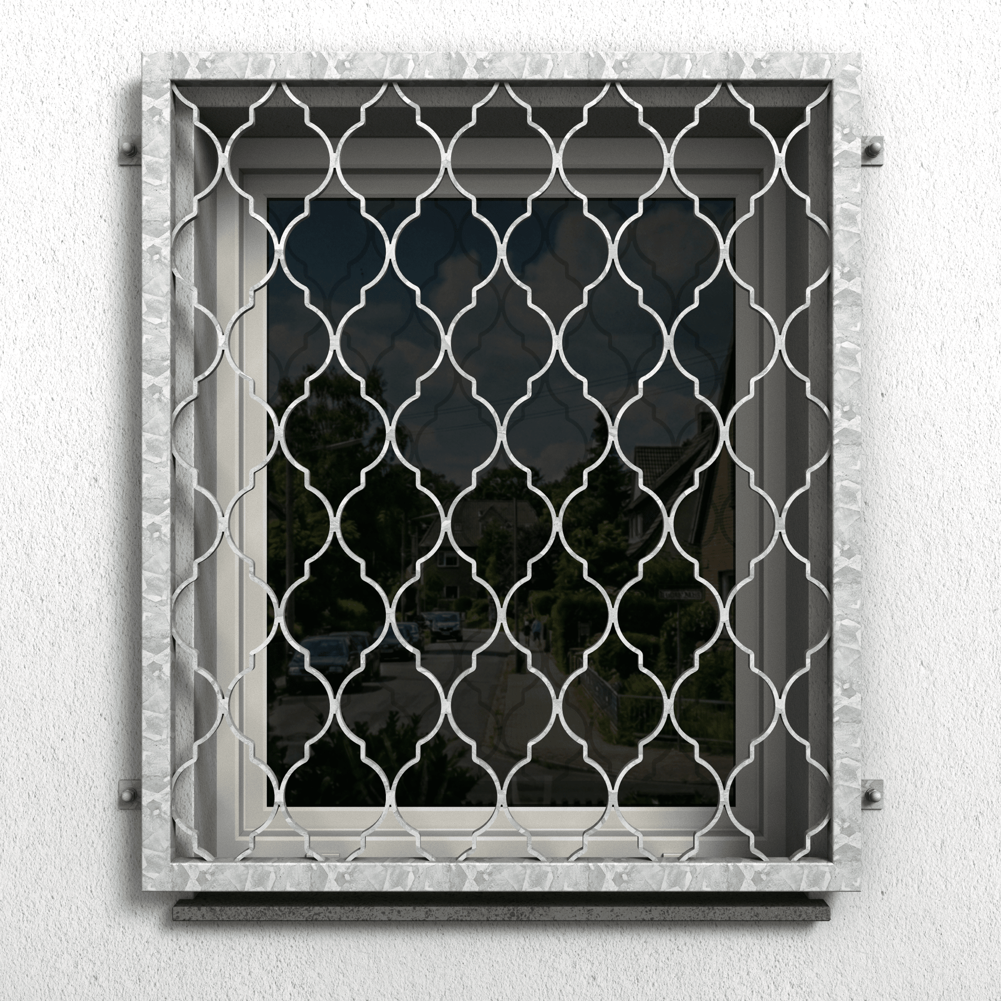 Fenstergitter aus feuerverzinktem Stahl mit orientalischem Ornamentmuster als Einbruchschutz am Fenster